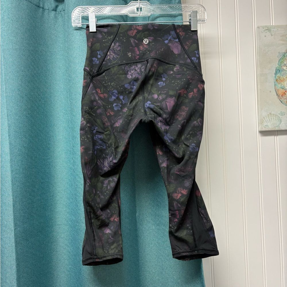 lululemon Frozen Flourish Train Times Crop Leggings Multi Color Size 4 - Picture 8 of 9